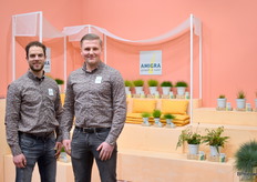 Roy van Kester en Stanley Vlielander van Amigra Grasses & More stonden op de beurs in de nieuwe stand.